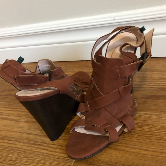 Wedge Sandals - Picture 2 of 4
